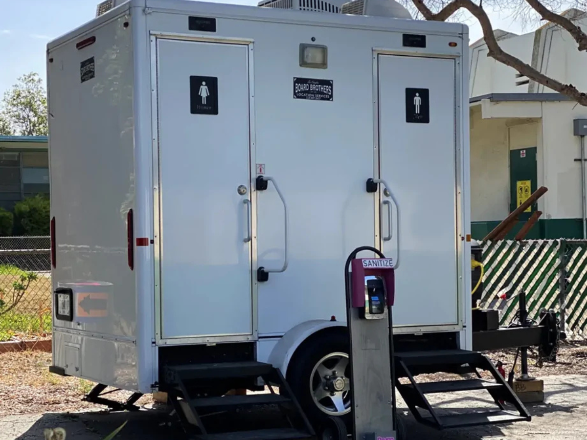 luxury porta potty rental